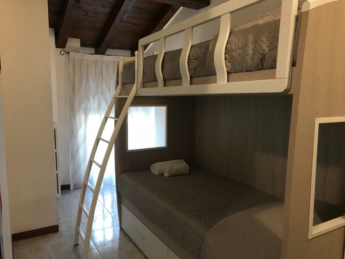 Anfite Apartments Aleardi Peschiera del Garda Exterior foto